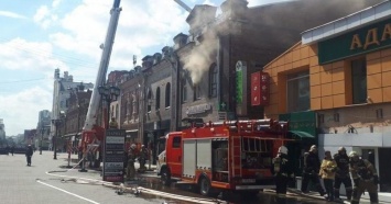 В Екатеринбурге произошел крупный пожар в историческом здании XIX века