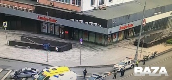 Очевидцы сообщили о взятии заложников в банке в Москве