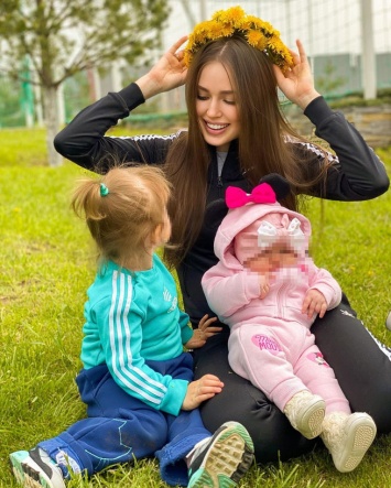 Анастасия Костенко рассказала о жизни с двумя детьми в отсутствии супруга