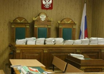 Россиянку, посадившую за руль ребенка, оштрафовали на 50 тысяч рублей