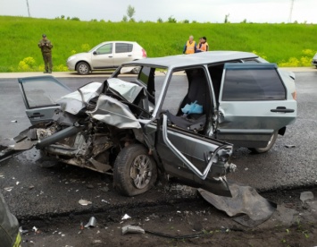 Очевидцы сообщили о смертельном ДТП на кузбасской трассе