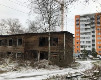 Заброшенные дома в Петрозаводске стали опасным местом для детских игр