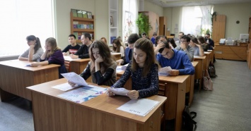 В Свердловской области до сдачи ЕГЭ не допустят выпускников с повышенной температурой