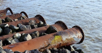 «Уралхимпласт» требует от УВЗ 9,6 миллиона за загрязняющие вещества в сточных водах