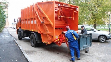 В Симферополе из 47 машин для вывоза мусора треть поломана