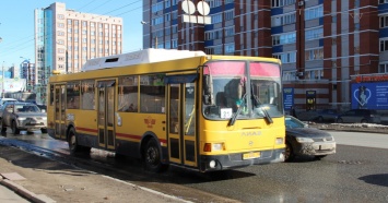 Власти Екатеринбурга потратят 610 млн рублей на автобусы с навигацией и ГЛОНАСС