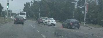 На шоссе Королева произошло тройное ДТП с участием такси