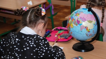 Министр образования Алтайского края опроверг слухи о полном переводе учебы на дистант