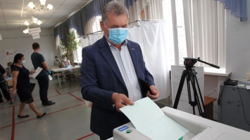 Александр Романенко подчеркнул, что важно пройти и проголосовать