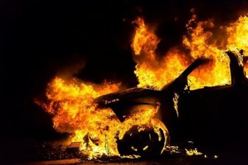 В Челнах нашли тело 40-летнего мужчины в горящей машине