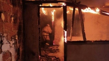 В Крыму в сгоревшем общежитии нашли труп мужчины, - ФОТО