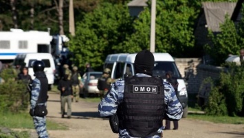 В Крыму проходят обыски по делу запрещенной в РФ "Хизб ут-Тахрир": 6 человек задержаны