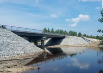 Дорожники завершают строительство моста через реку Большая Басманка в Селемджинском районе