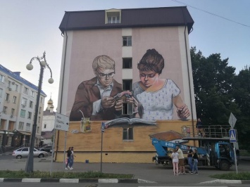 Шурик и хорошая девочка Лида. В Белгороде появился новый стрит-арт