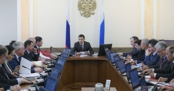 Свердловский губернатор дал указания по развитию коммунальной инфраструктуры