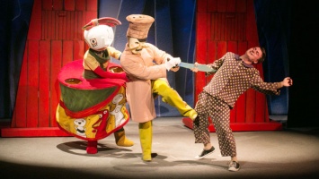 Чем запомнился первый Всероссийский фестиваль театров кукол «Зазеркалье»