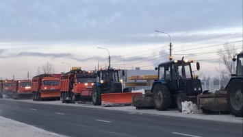Алтайские дорожники рассказали, как ведутся работы по очистке от снега
