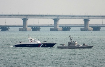 Россия передала Украине корабли, задержанные в Керченском проливе год назад