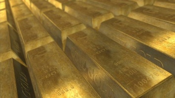 Экономист из РФ посоветовал гражданам вложиться в золото и криптовалюту