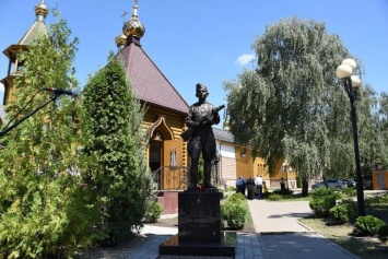 В Белгороде открыли памятник детям войны