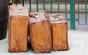 Пенсионерка сдала в багаж останки мужа при попытке перевезти их в Армению