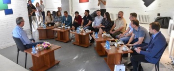 Владислав Шапша встретился с калужскими блогерами
