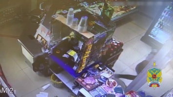 Мужчина пришел грабить магазин в Подмосковье с осколком от бутылки