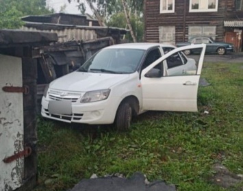 Пьяный кузбассовец попал в ДТП на угнанном автомобиле