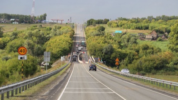 Вторую часть моста начали ремонтировать на трассе Барнаул-Казахстан