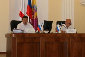 Состоялась 16-я сессия Ялтинского городского совета: главное