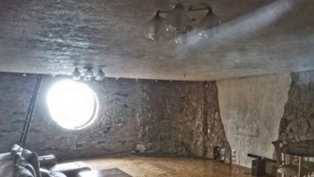 Квартиру-пещеру выставили на продажу в центре Барнаула