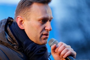 ФБК: в организме Навального нашли опасный яд. Его запретили перевозить в Германию