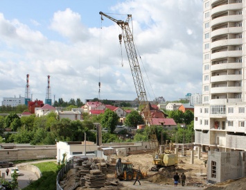 В Белгороде с молотка уйдет башенный кран