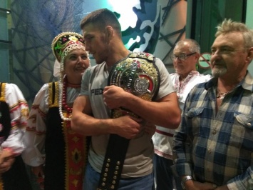 Ученик Федора Емельяненко привез в Белгород пояс Bellator