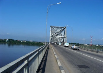 Зейский мост открыли для автомобилистов в реверсивном режиме