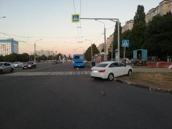В Белгороде столкнулись «Лада Веста» и автобус