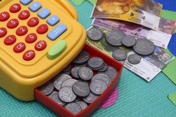 Продавщица отдала деньги из кассы мошеннице для избавления от "проклятия" в Подмосковье
