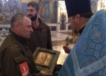 Написанную главой Циолковского икону передали в храм Вооруженных сил РФ