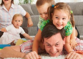 Амурским семьям с детьми выплатят 1,4 миллиарда рублей в этом году