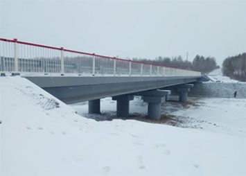 Через реку в Мазановском районе открыли мост