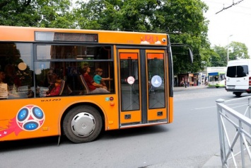 В Калининградских автобусах начали устанавливать стационарные валидаторы