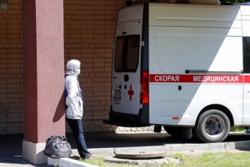 COVID обнаружили у двух педагогов, школьницы из Гусева и гостя из Краснодара