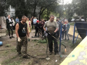 Полиция разберется с самовольным сносом единственной в Барнауле дворовой скейт-площадки