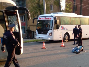 Полиция рассказала подробности смертельного наезда автобуса на пешехода в Новокузнецке