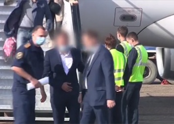 С самолета под стражу: в Благовещенске задержали подозреваемого в даче взятки