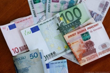 Курс евро впервые с 2016 года превысил 92 рубля
