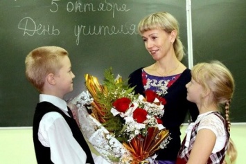 У жителей Нижневартовска есть возможность поздравить учителей и воспитателей