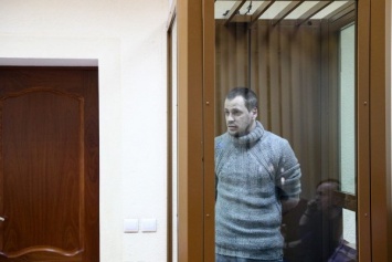 «У нас тут ЧП!»: в суде показали отрывок видео из ОМВД, где обварился Вшивков