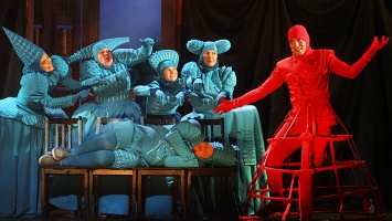 Молодежный театр Алтая представил своего долгожданного «Гамлета»