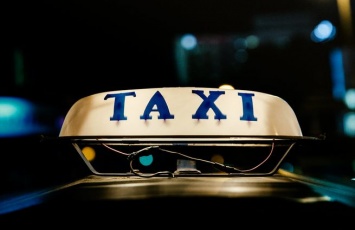 Кузбасский таксист избил пассажира лопатой